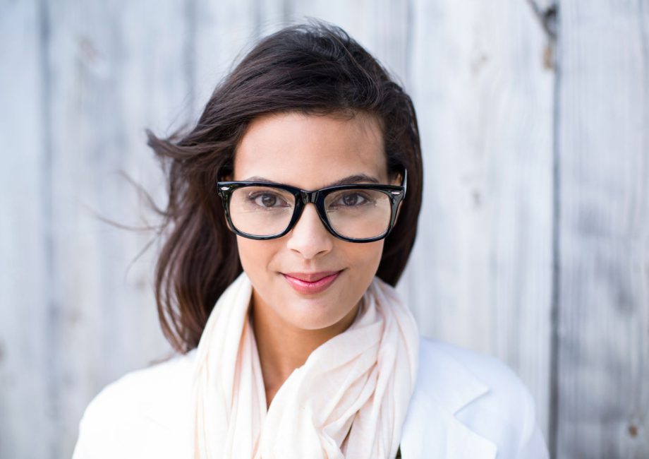 Prada okulary – luksusowe oprawki dla Twoich okularów korekcyjnych
